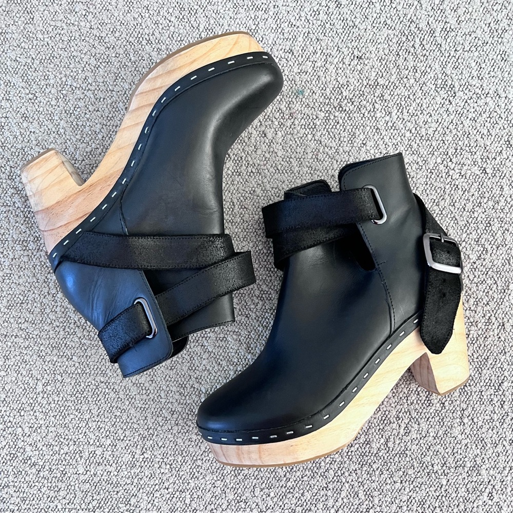 Free People Bungalow Clog black platform